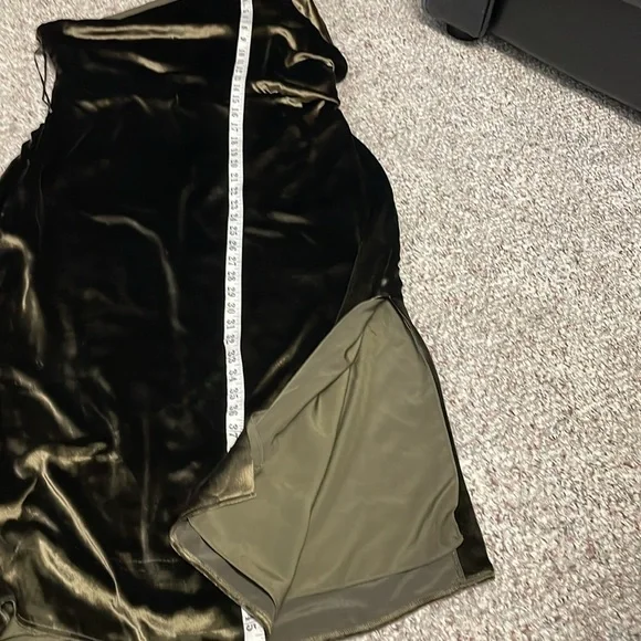 Reiss One Shoulder Velvet Dress in Dark Olive - Picture 9 of 11